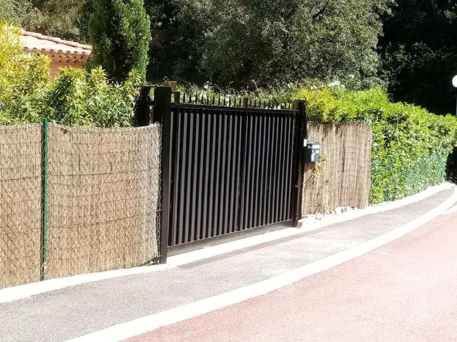 2 Pieces Climatise A 200M Des Plages Apartman Théoule-sur-Mer Kültér fotó